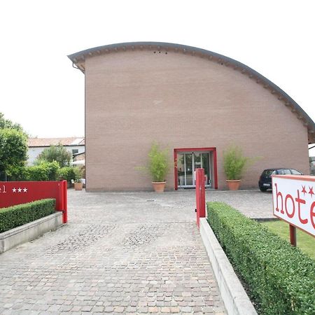 15.92 Hotel Cazzago  Bagian luar foto