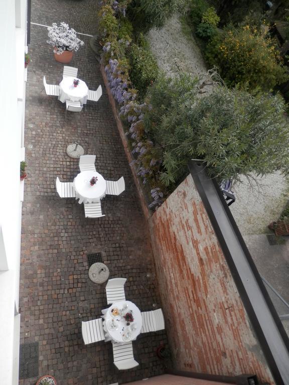 15.92 Hotel Cazzago  Bagian luar foto
