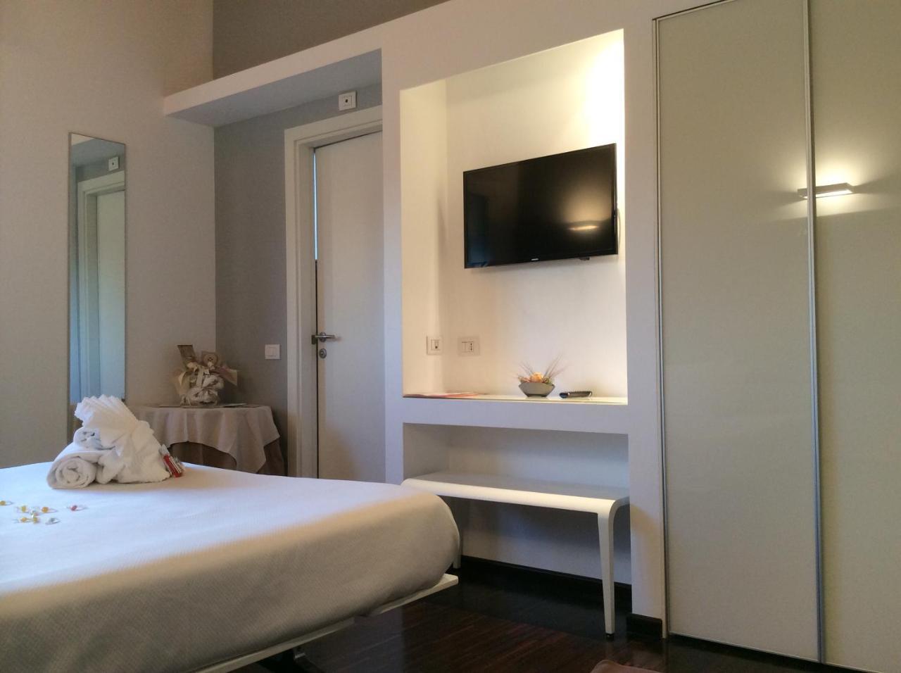 15.92 Hotel Cazzago  Bagian luar foto